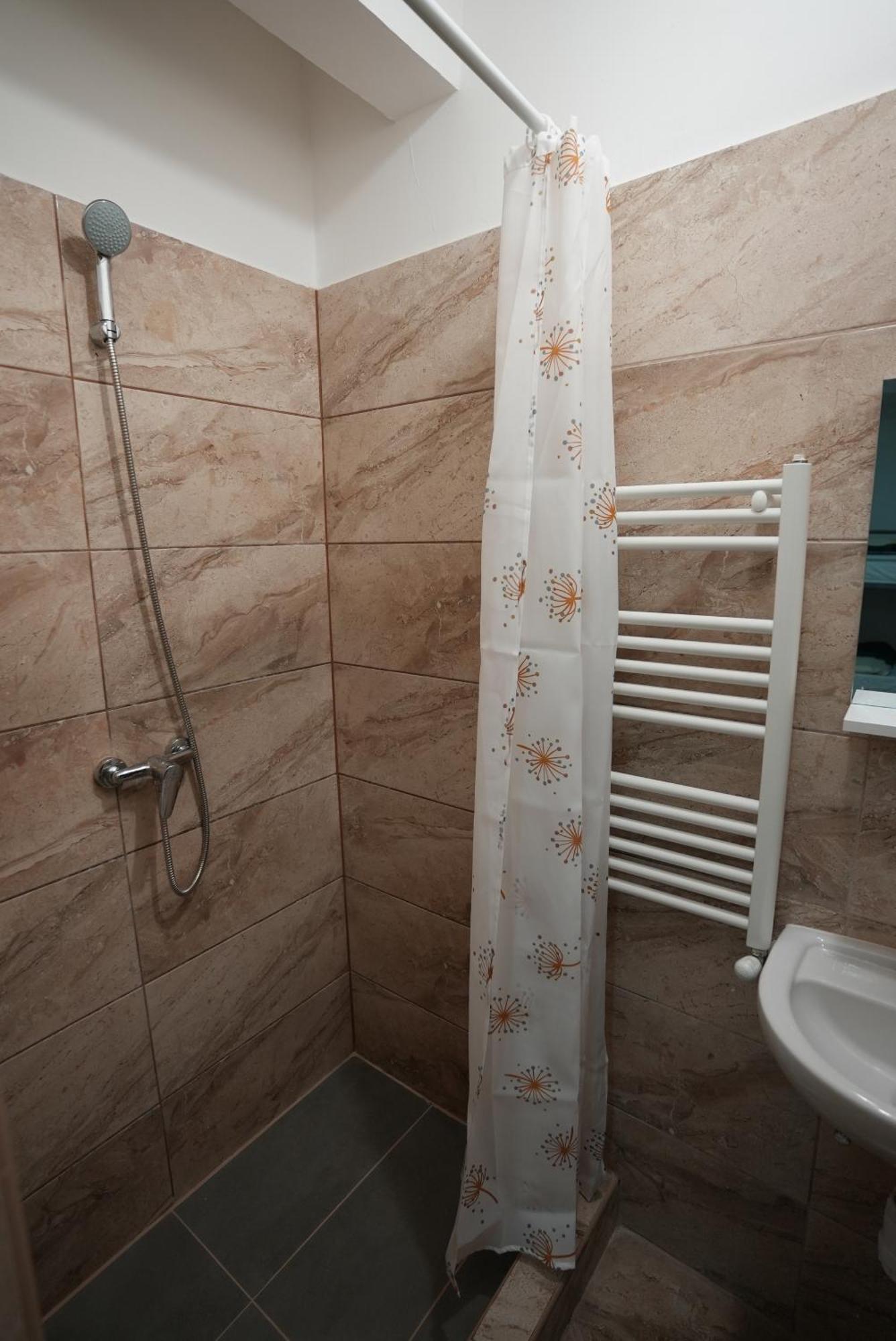 Center Hostel And Guest House Budapest Esterno foto