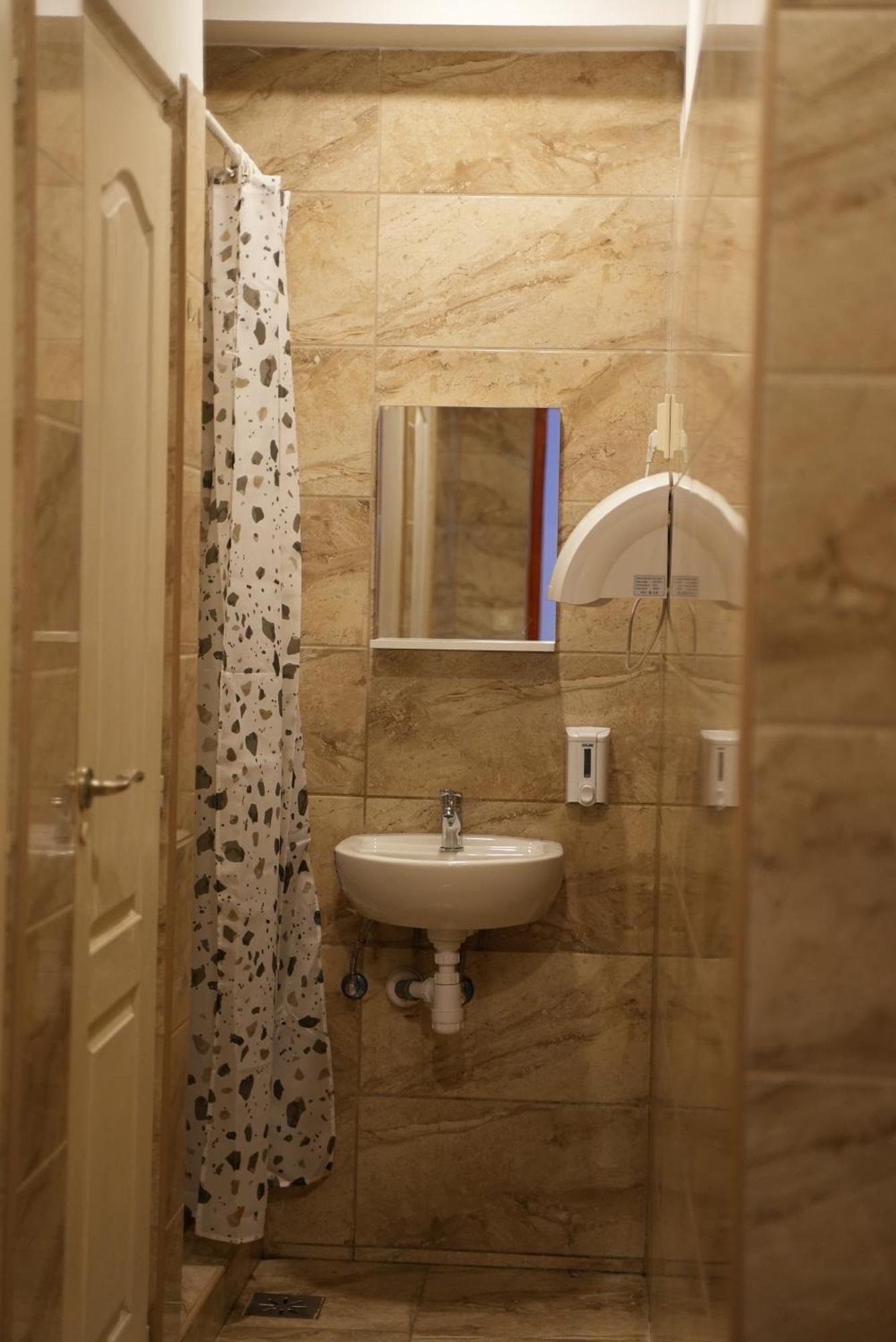 Center Hostel And Guest House Budapest Esterno foto
