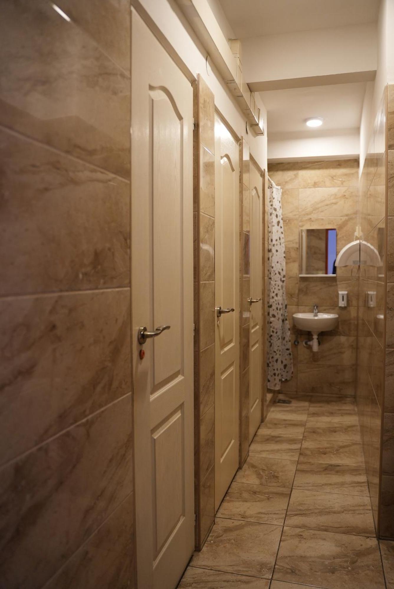 Center Hostel And Guest House Budapest Esterno foto