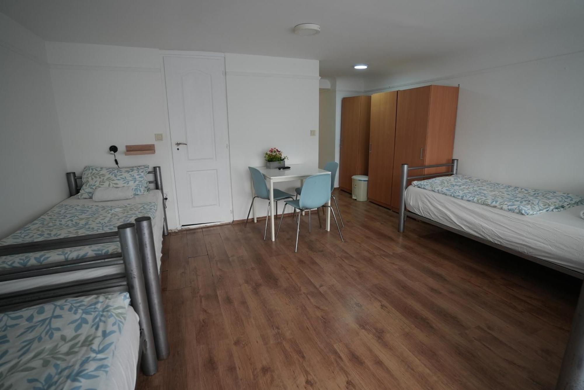 Center Hostel And Guest House Budapest Esterno foto